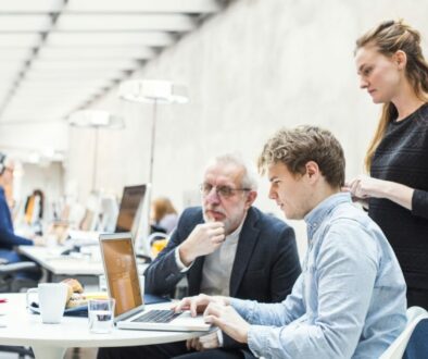 Optimized-concentrated-business-people-preparing-project-on--3JCUJ35_1 Optimized-concentrated-business-people-preparing-project-on--3JCUJ35_1